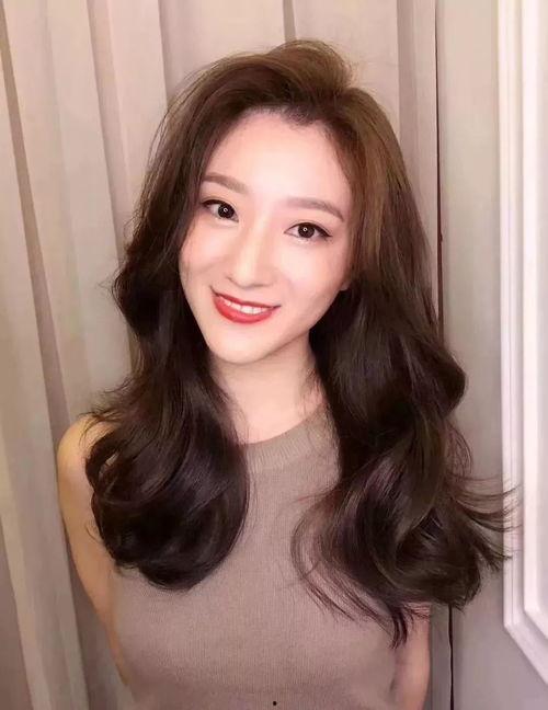明星网红的眉型设计,潮流趋势与个性塑造