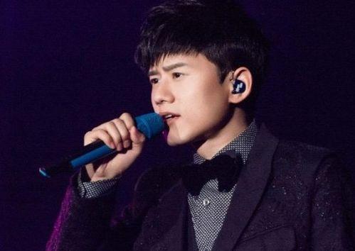 明星网红歌手合唱的歌曲,歌坛巨星跨界合作，共谱经典合唱传奇