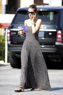 明星网红长裙图片女士穿,明星网红长裙穿搭指南