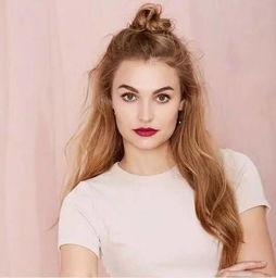 明星网红半披卷发照片,半披卷发的明星网红魅力瞬间