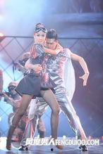 明星网红穿白丝袜跳舞,明星网红演绎时尚魅力