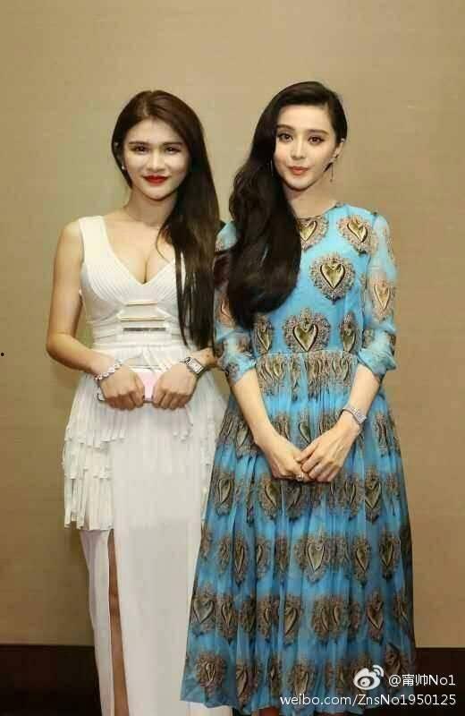 小明星网红换装图片高清,时尚魅力尽展风采