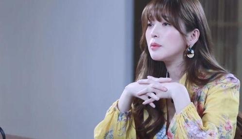 模仿明星网红走街的人,跟随明星网红的脚步，探寻时尚潮流的足迹