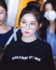 小明星网红模特是谁呀,小明星网红模特的真实身份