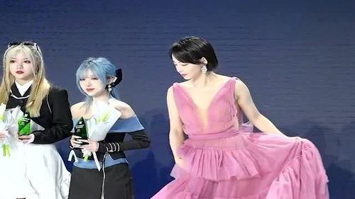 明星网红同台黄梅戏,明星网红齐聚黄梅戏，演绎传统与现代的交融盛宴