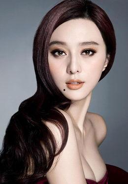 女明星网红娃娃是谁,女明星背后的神秘网红娃娃