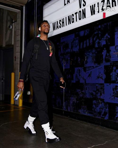 瓜哥今日穿搭图片欣赏,今日穿搭图鉴，潮流与个性的完美融合